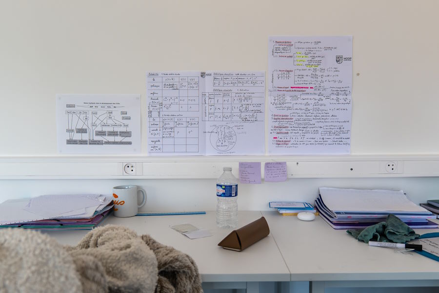 Salle de classe avec des étudiants à Lyon Sud Cours Agora